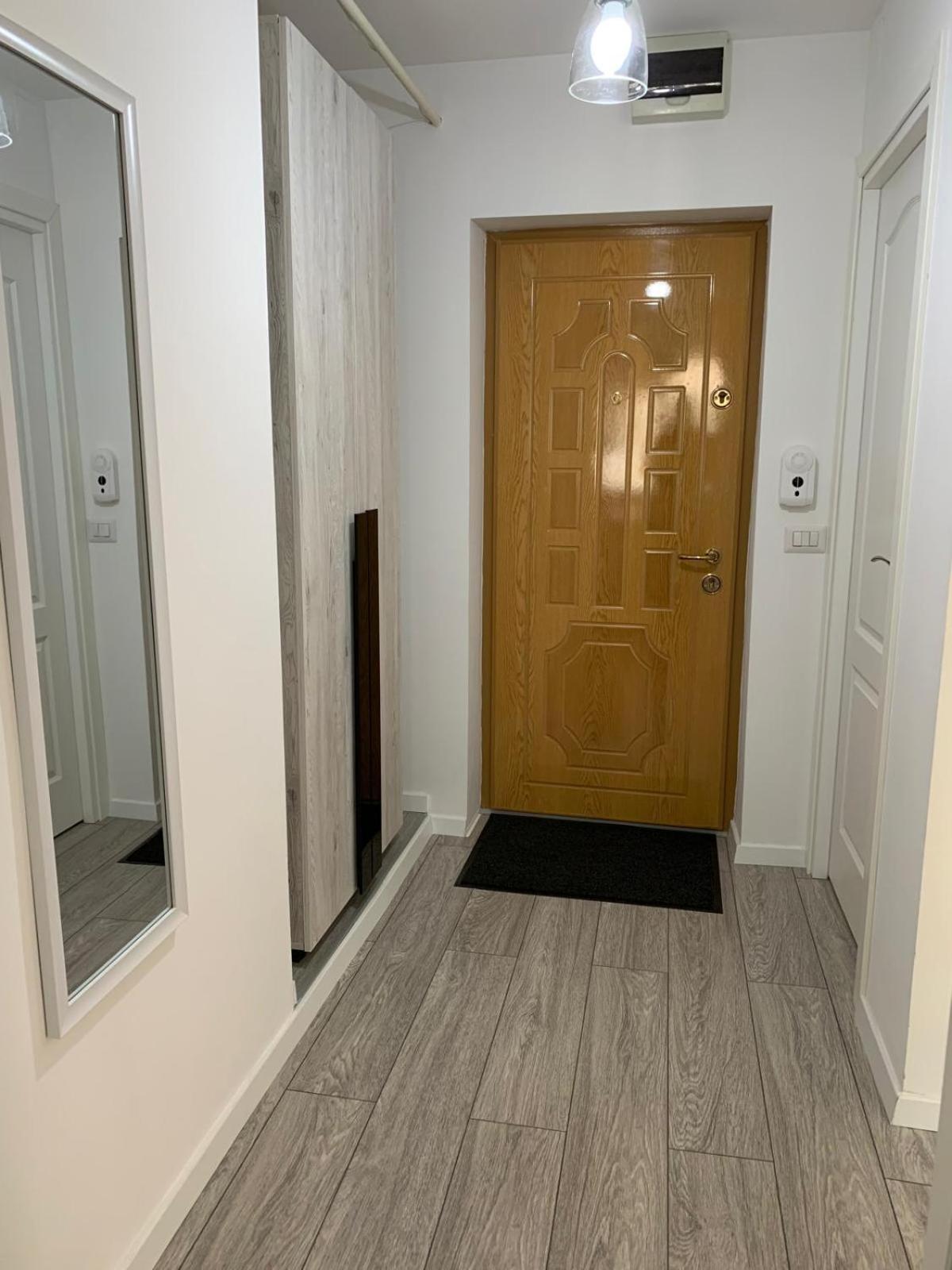 Rose Apartment Piatra Neamţ Eksteriør bilde