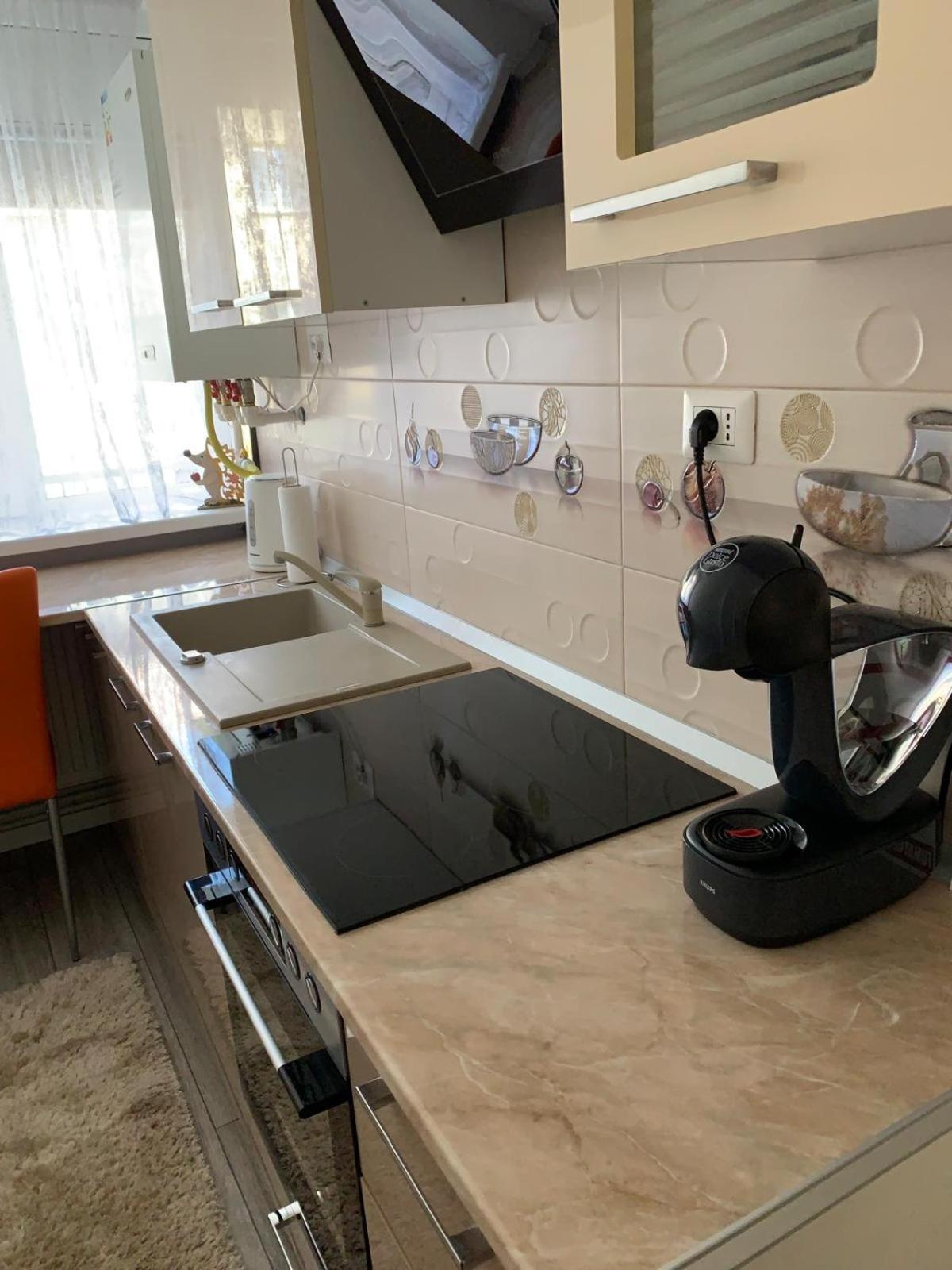 Rose Apartment Piatra Neamţ Eksteriør bilde